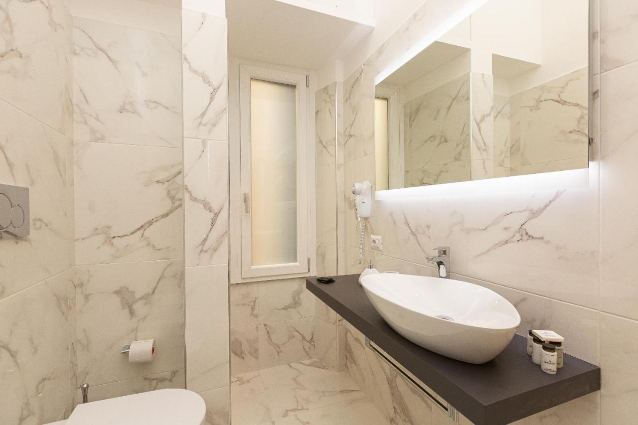 Savoia Exclusive House By Premium Suites Collection Rome Bagian luar foto